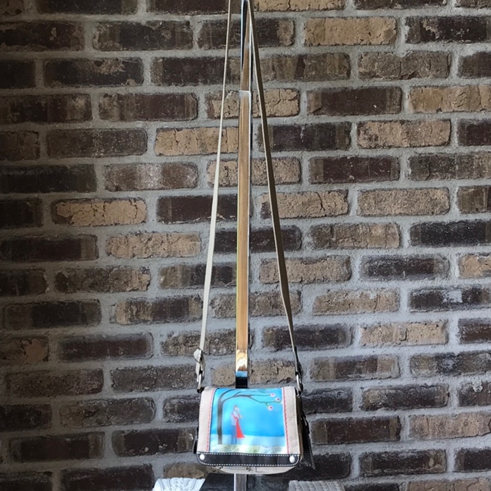 Sherpani Crossbody